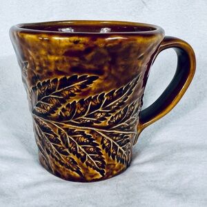 3 Tabletops Lifestyles Burnett mugs